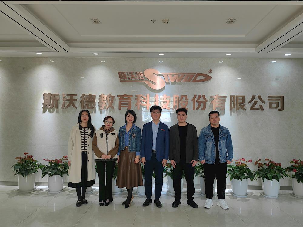 a2eac57106614ca6862625a831ea7b4e.jpg